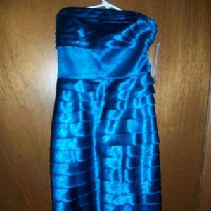 Womens Maggy London Cocktail dress teal size 4 NWT